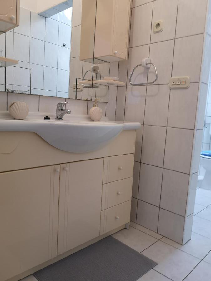 Apartmani Ljuba Rogoznica  Εξωτερικό φωτογραφία